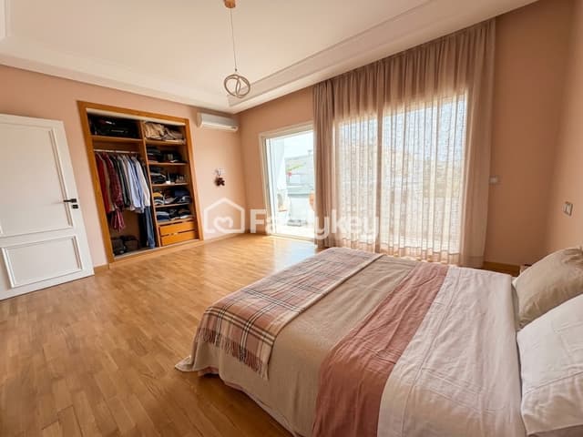 Villa de 375 m² à Dar Bouazza - 6
