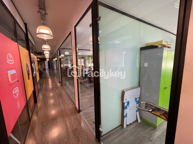 Bureau de 380 m² à Casablanca - 4