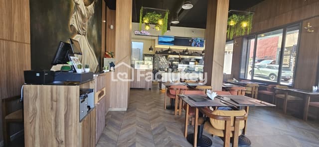 Local commercial de 230 m² à Casablanca - 5
