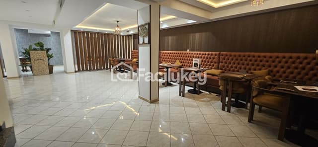 Local commercial de 230 m² à Casablanca - 17