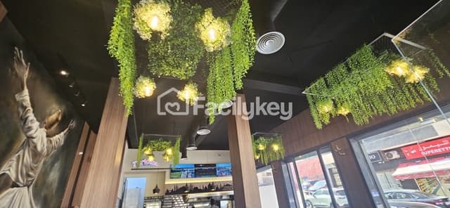 Local commercial de 230 m² à Casablanca - 6