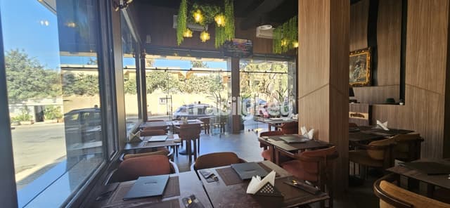 Local commercial de 230 m² à Casablanca - 12