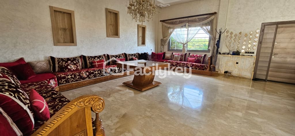 Villa de 349 m² à Dar Bouazza
