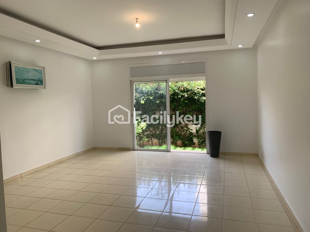Appartement de 131 m² à Casablanca - 2